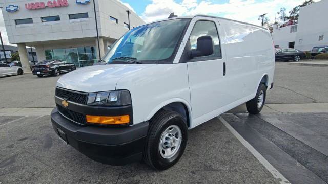 New 2026 Chevrolet Express 2500 w/ Driver Convenience Package RWD image 4