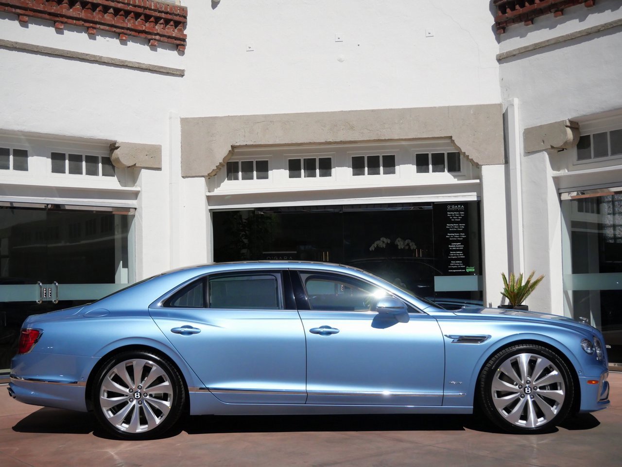 New 2026 Bentley Flying Spur Azure image 5