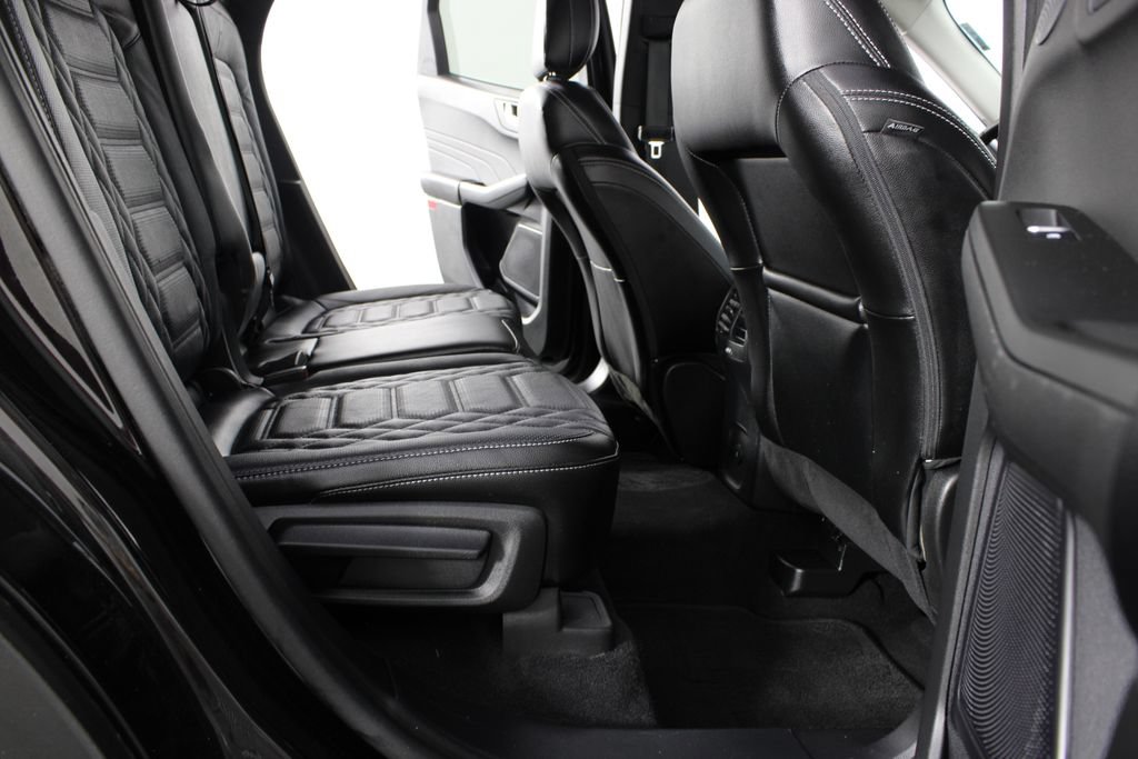 Used 2023 Ford Escape Platinum w/ Premium Technology Package AWD/4WD image 21
