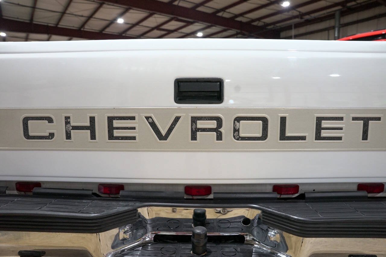 Used 1994 Chevrolet Silverado 1500 4x4 Extended Cab image 24