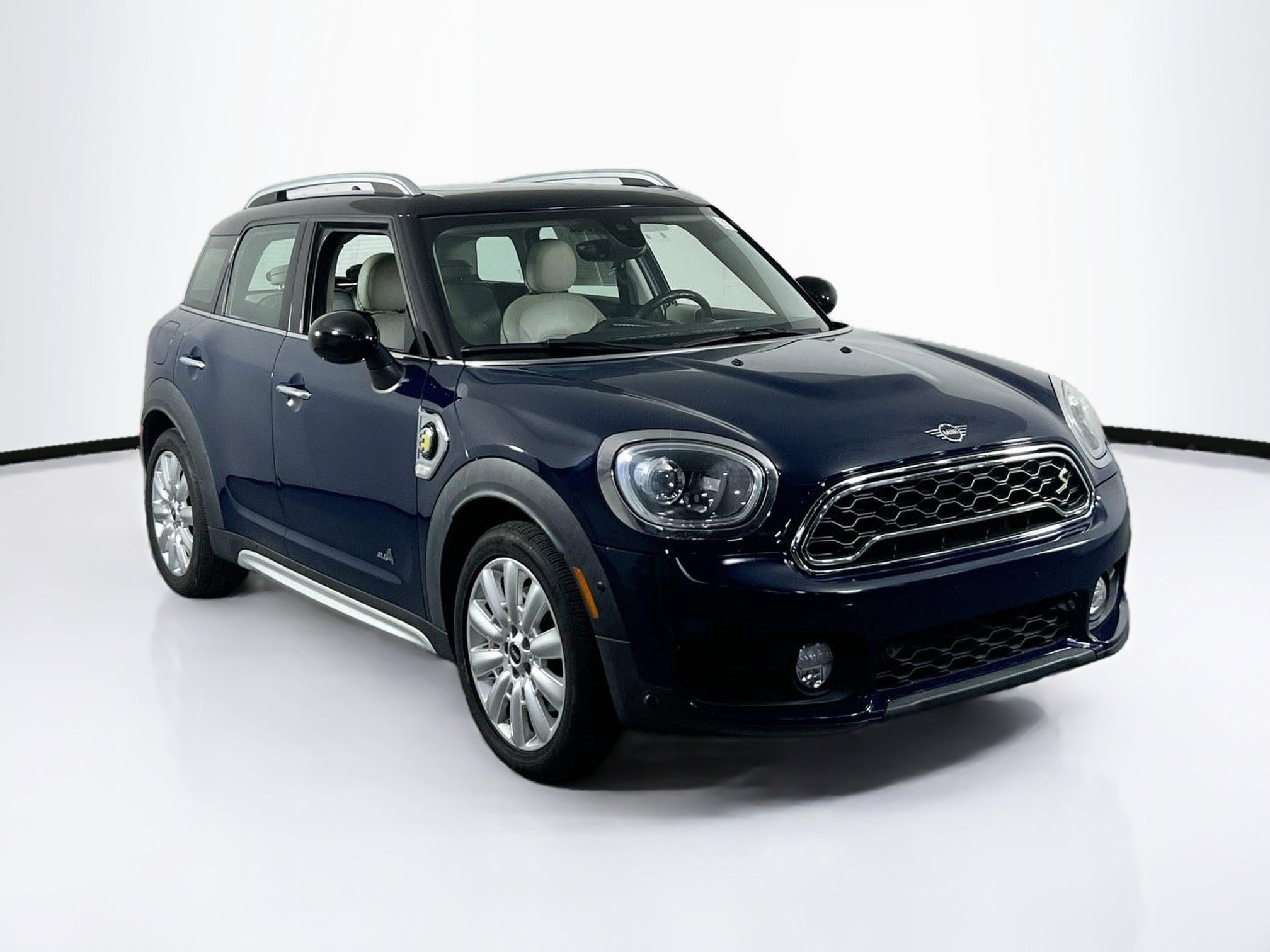 Used 2019 MINI Cooper Countryman SE image 3