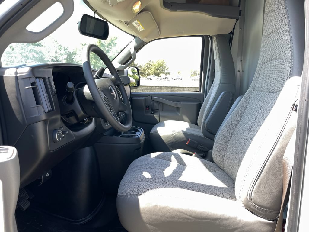 New 2025 GMC Savana 3500 w/ Power Convenience Package RWD image 10