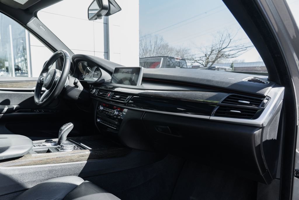 Used 2015 BMW X5 xDrive35d image 30