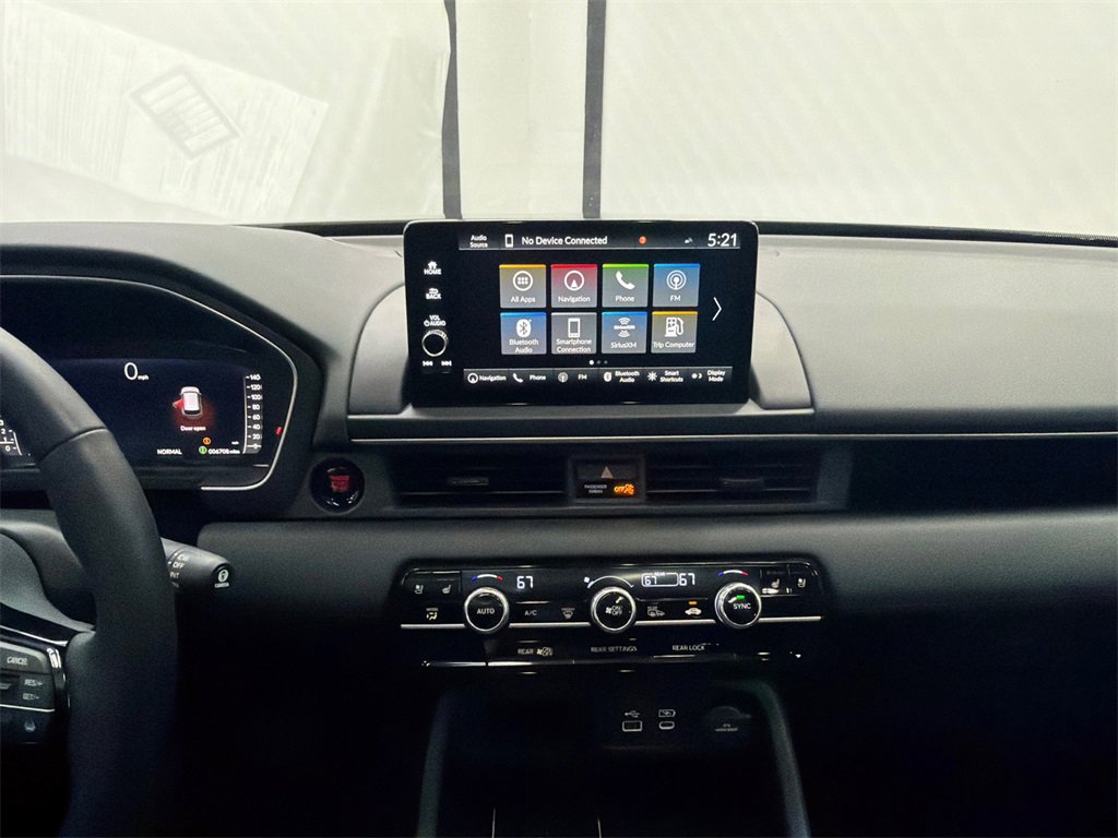 Used 2025 Honda Pilot Black Edition image 31