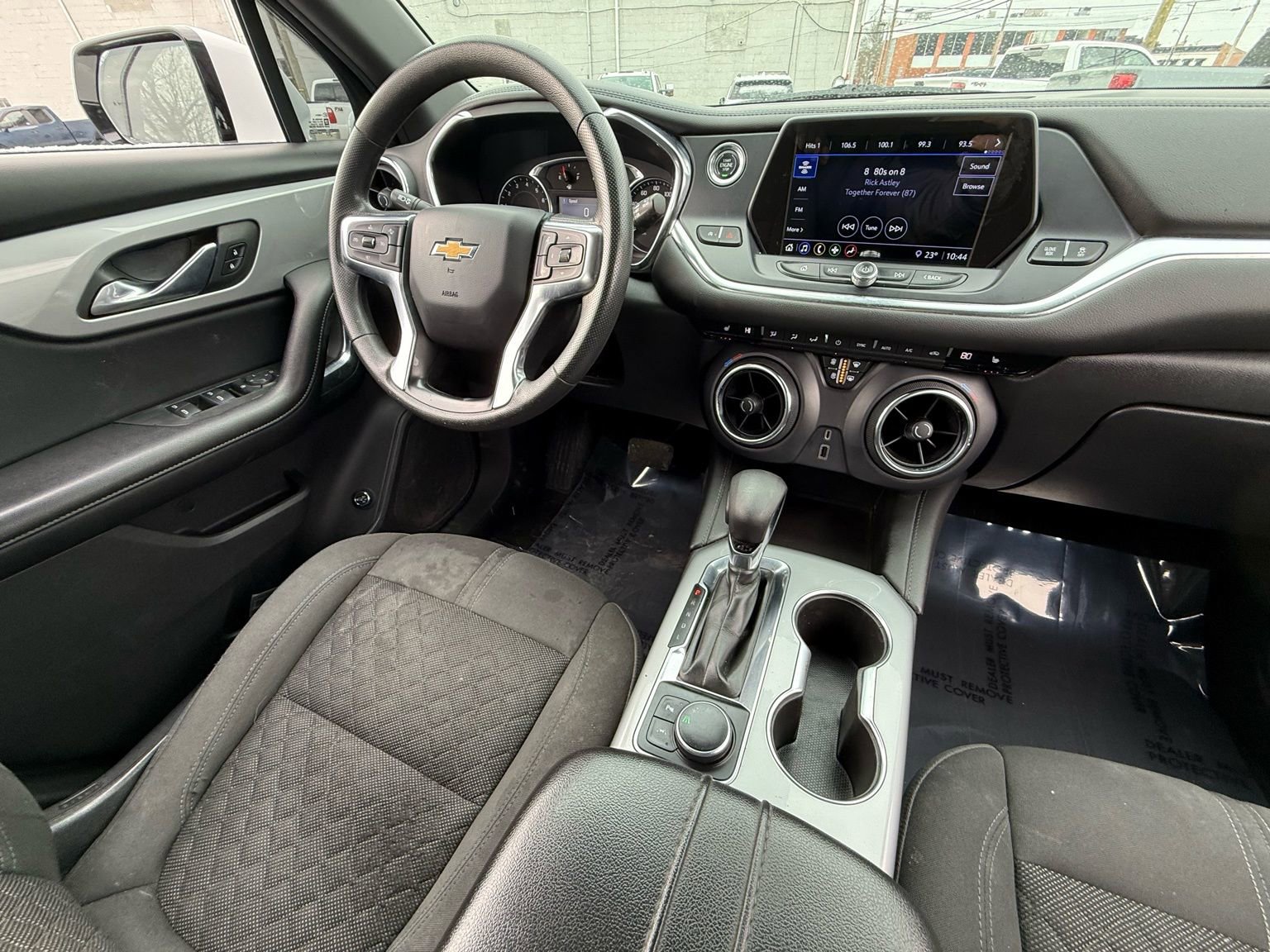 Used 2022 Chevrolet Blazer LT image 3