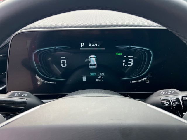 Certified 2024 Kia Niro EX FWD image 17