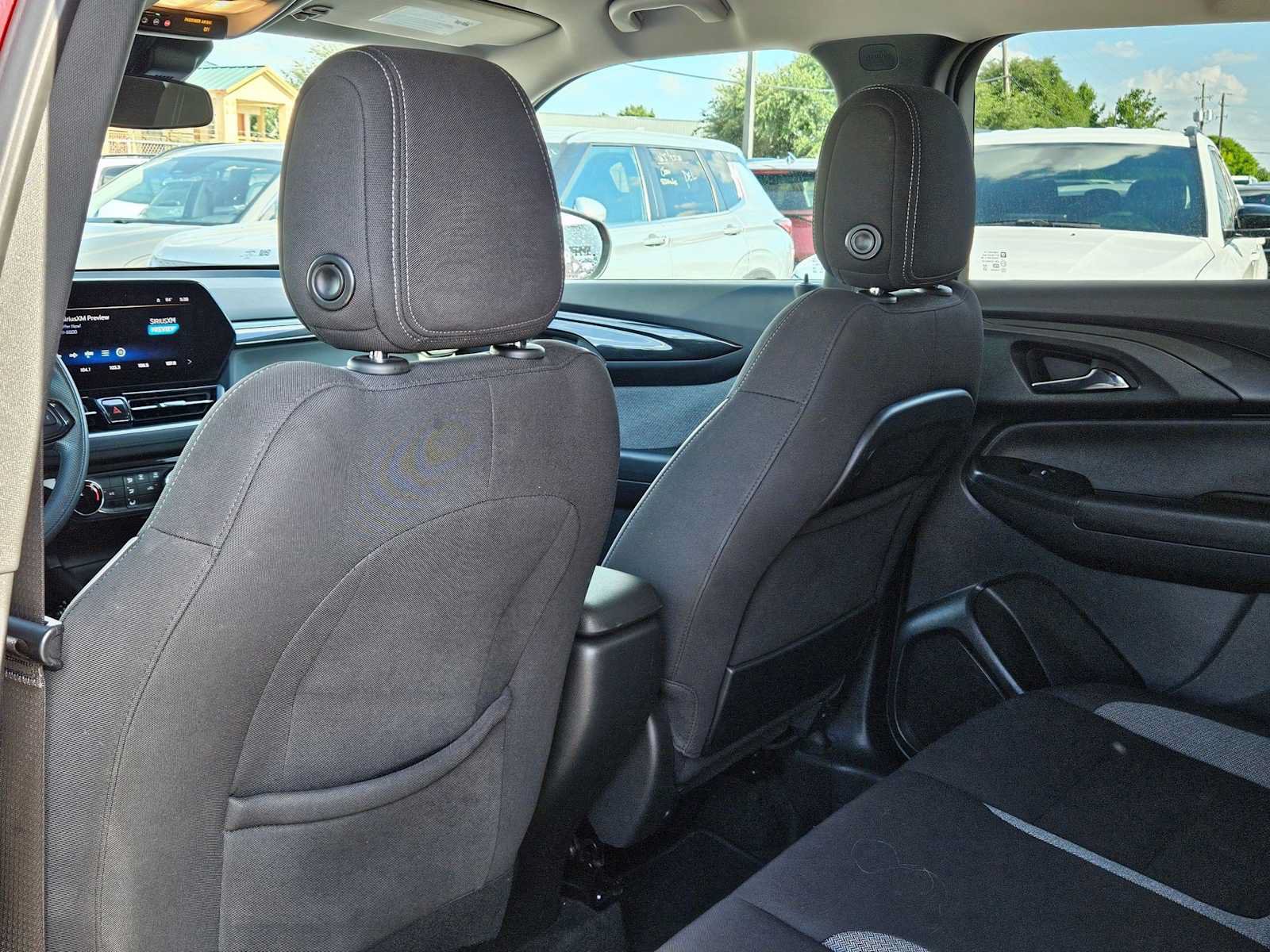 Used 2025 Chevrolet TrailBlazer LT FWD image 15
