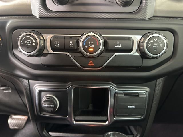 Used 2021 Jeep Wrangler Sport image 17