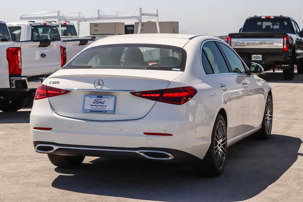 Used 2025 Mercedes-Benz C 300 Sedan image 4