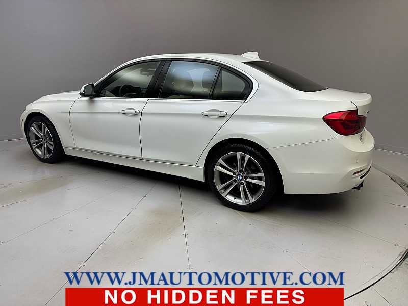 Used 2017 BMW 330i xDrive Sedan image 3