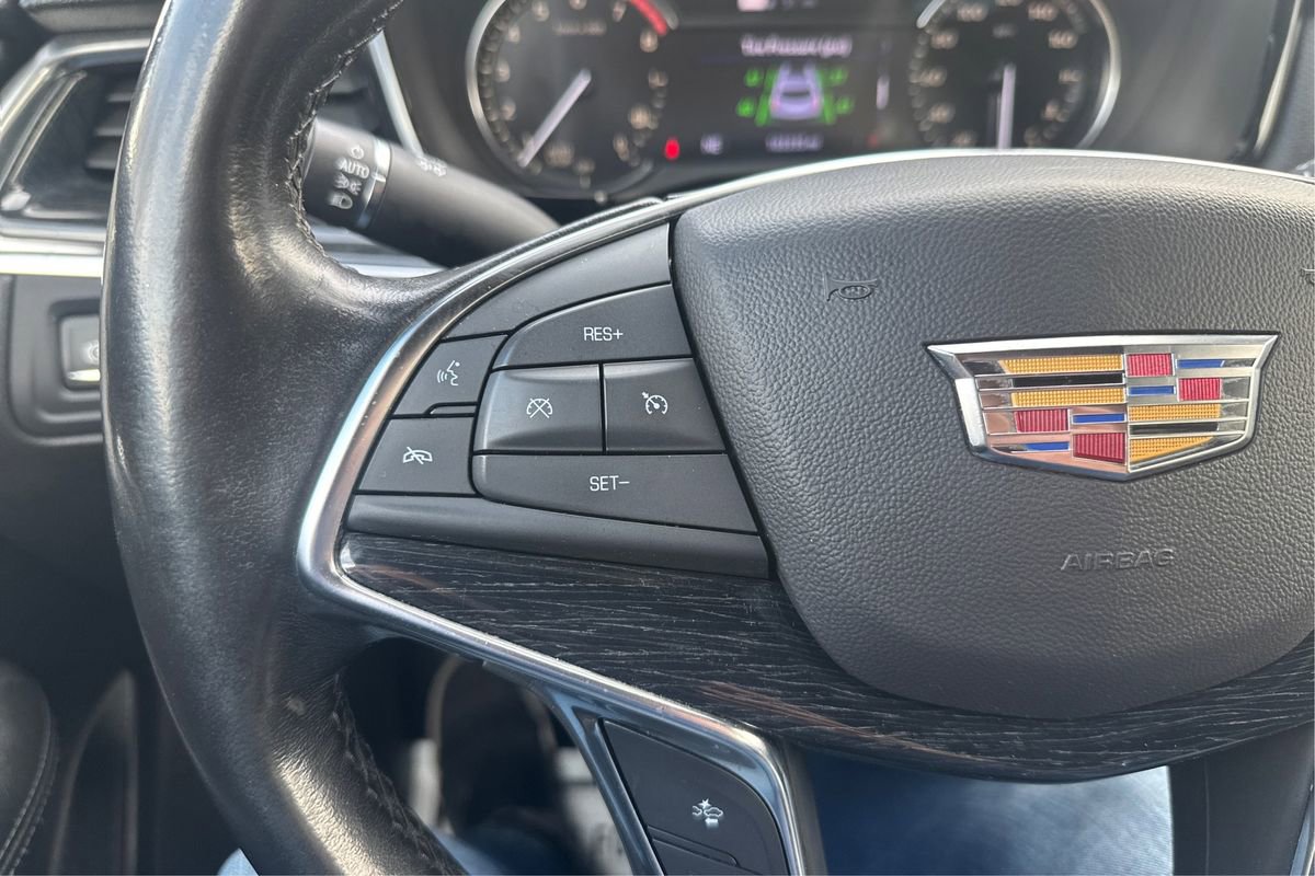 Used 2020 Cadillac XT5 Premium Luxury image 33