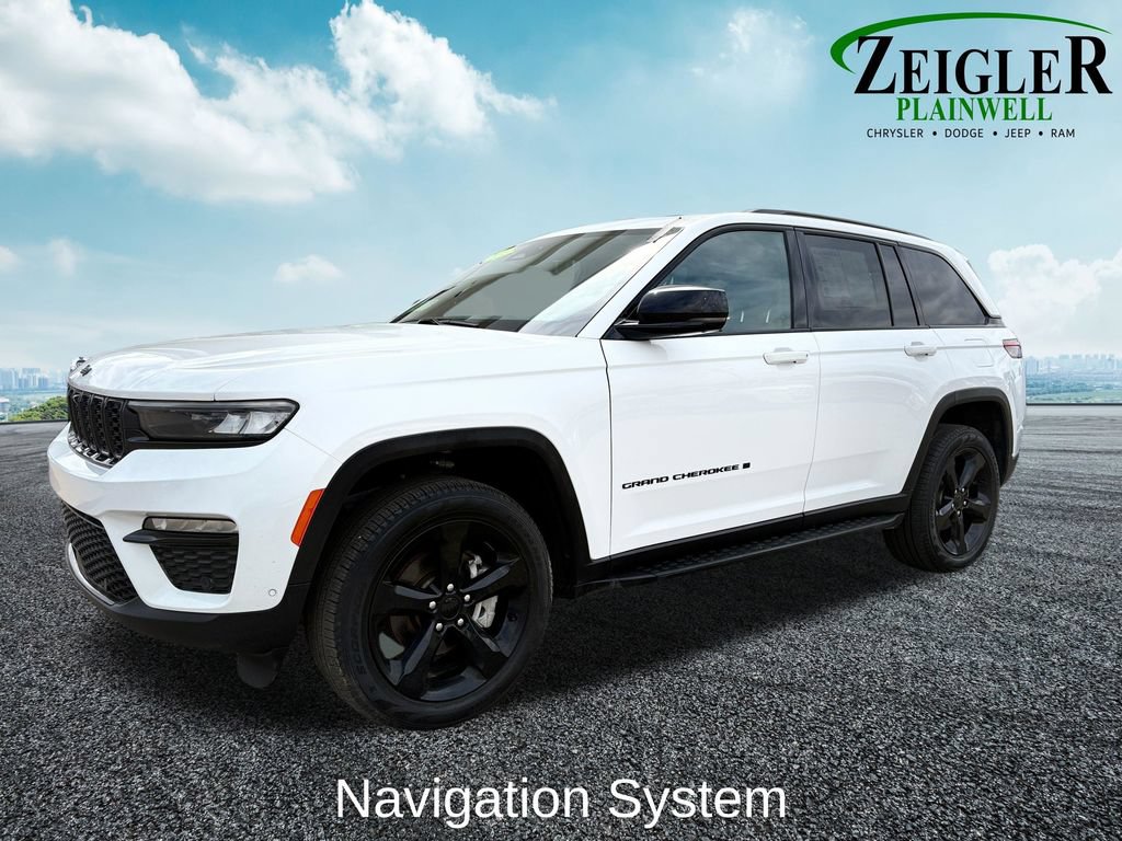 Used 2024 Jeep Grand Cherokee Limited w/ Luxury Tech Group II AWD/4WD image 2