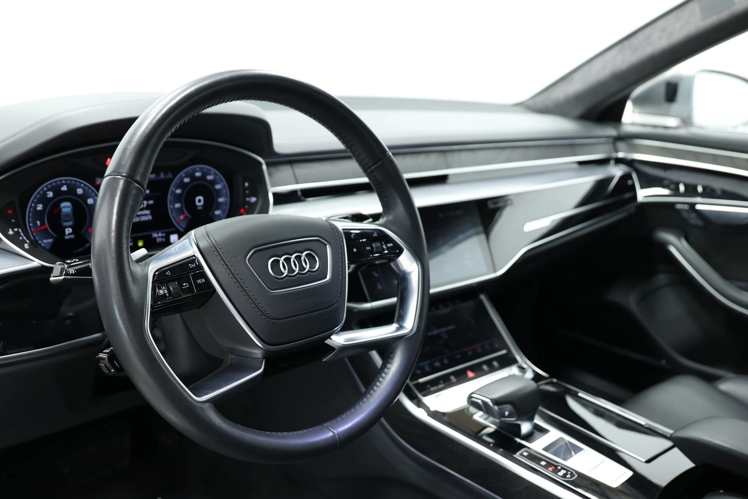 Used 2019 Audi A8 L 3.0T w/ Luxury Package image 2
