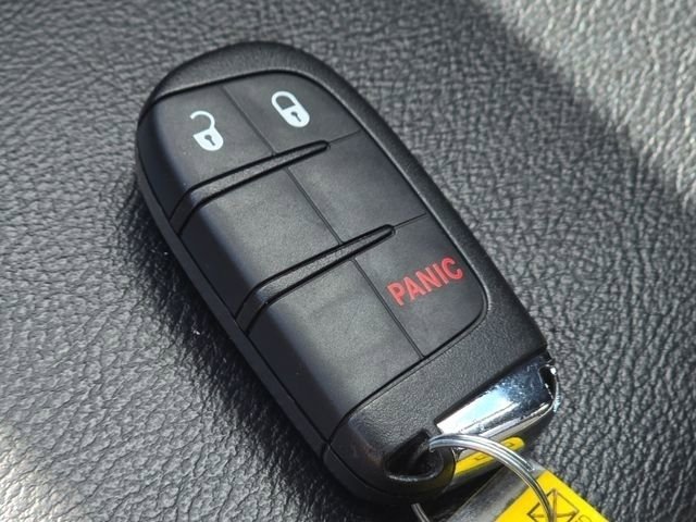 Used 2019 Jeep Compass Latitude AWD/4WD image 36