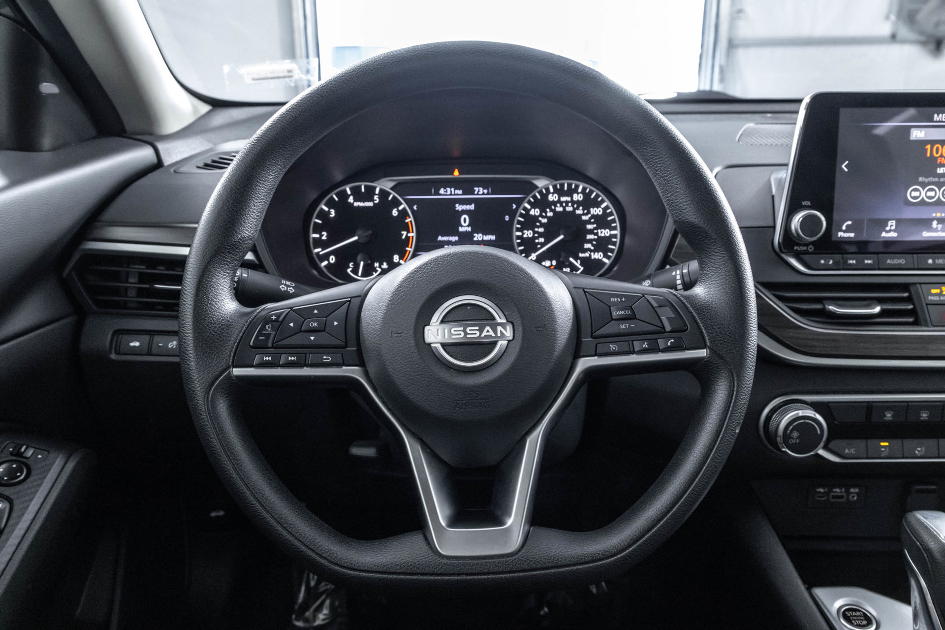 Used 2024 Nissan Altima 2.5 SV FWD image 28