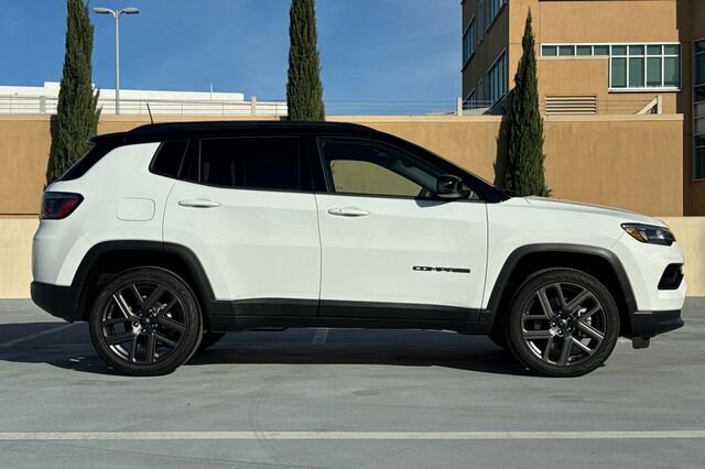 New 2026 Jeep Compass Limited image 3