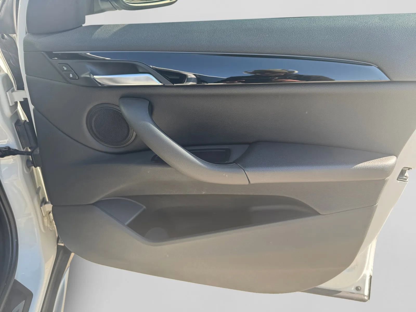 Used 2019 BMW X1 xDrive28i w/ Convenience Package image 34