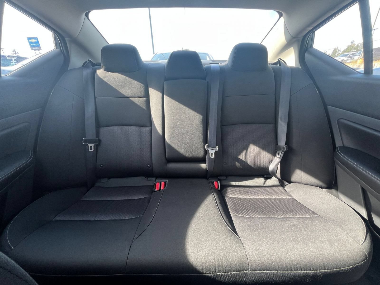 Used 2025 Nissan Altima 2.5 SV FWD image 34