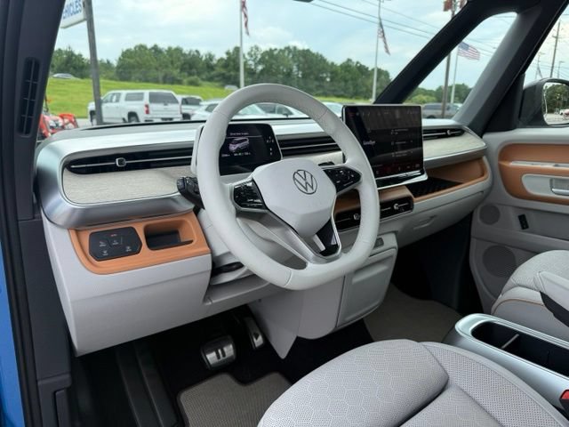 Used 2025 Volkswagen ID. Buzz 1st Edition RWD image 10