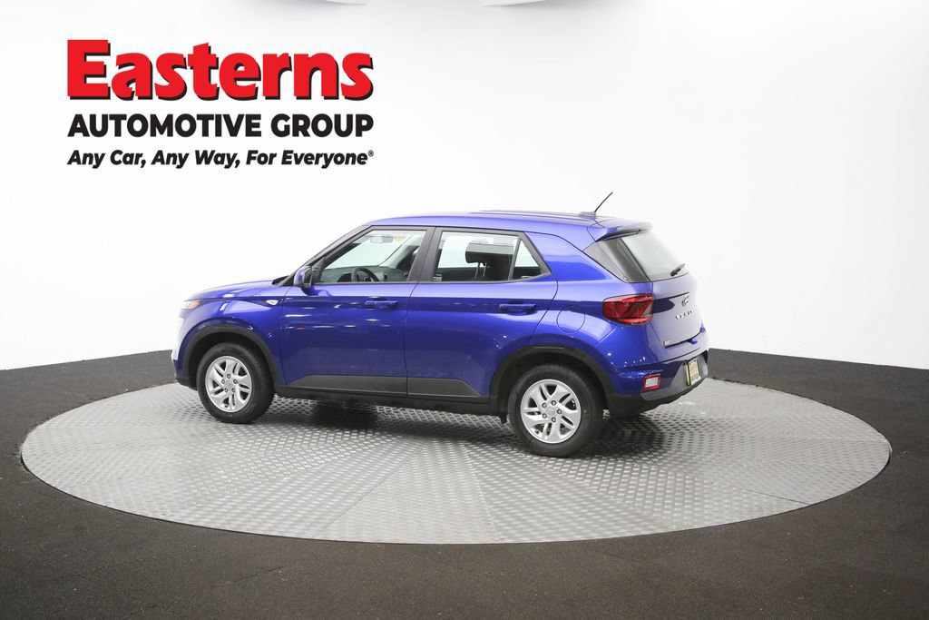 Used 2023 Hyundai Venue SE FWD image 63