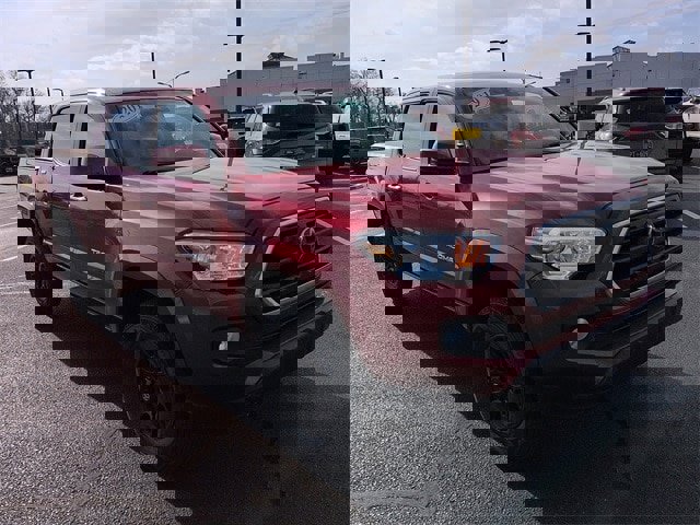 Used 2019 Toyota Tacoma SR5 image 1