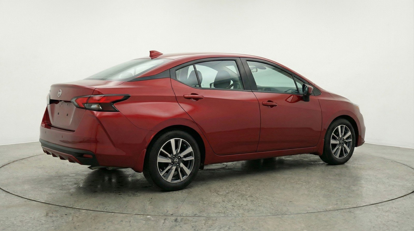 Used 2025 Nissan Versa SV FWD image 9