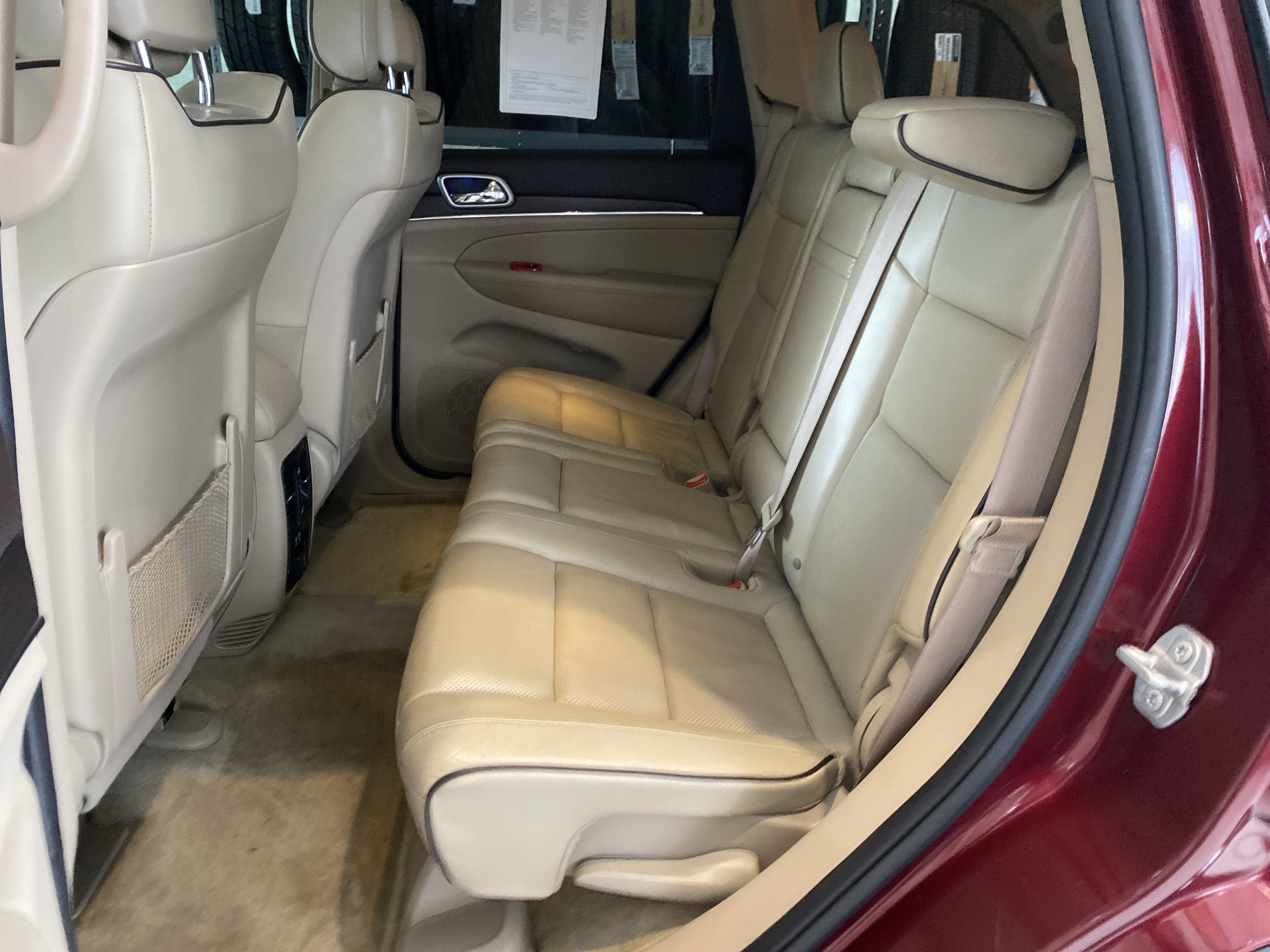 Used 2018 Jeep Grand Cherokee Overland image 24