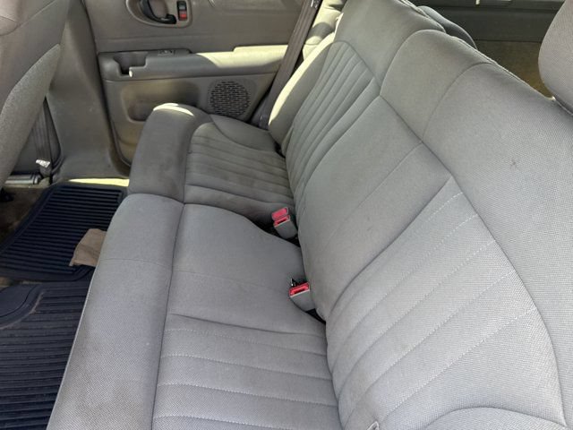 Used 2004 Chevrolet Blazer LS w/ Preferred Equipment Group AWD/4WD image 15