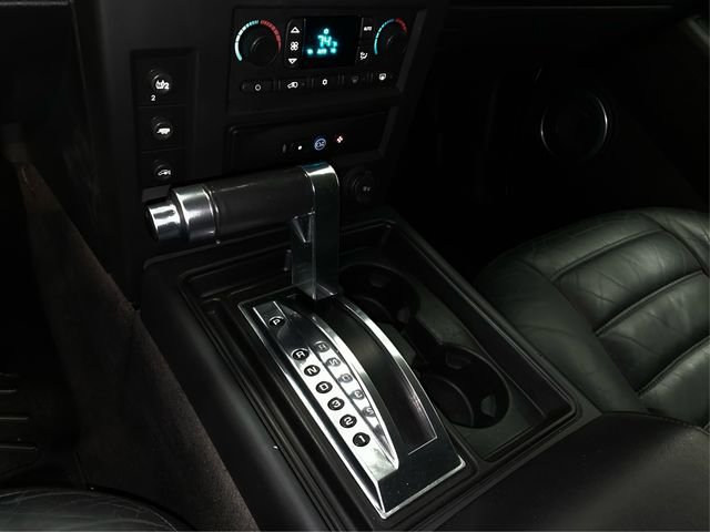 Used 2005 HUMMER H2 Luxury w/ Preferred Equipment Group image 32