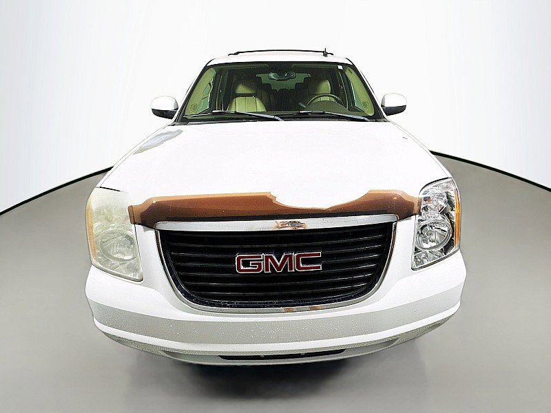 Used 2007 GMC Yukon SLT w/ SLT Preferred Equipment Group image 2