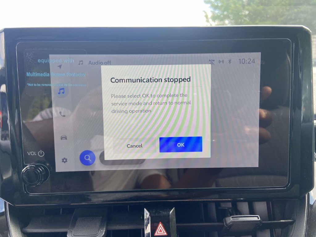 Used 2025 Toyota Corolla LE FWD image 17