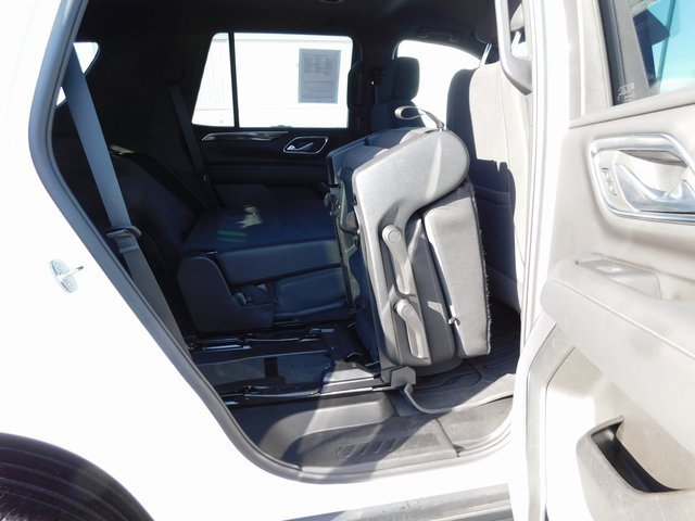 Used 2024 GMC Yukon SLE image 33