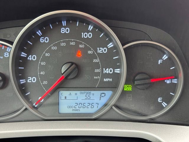 Used 2016 Toyota RAV4 LE image 25