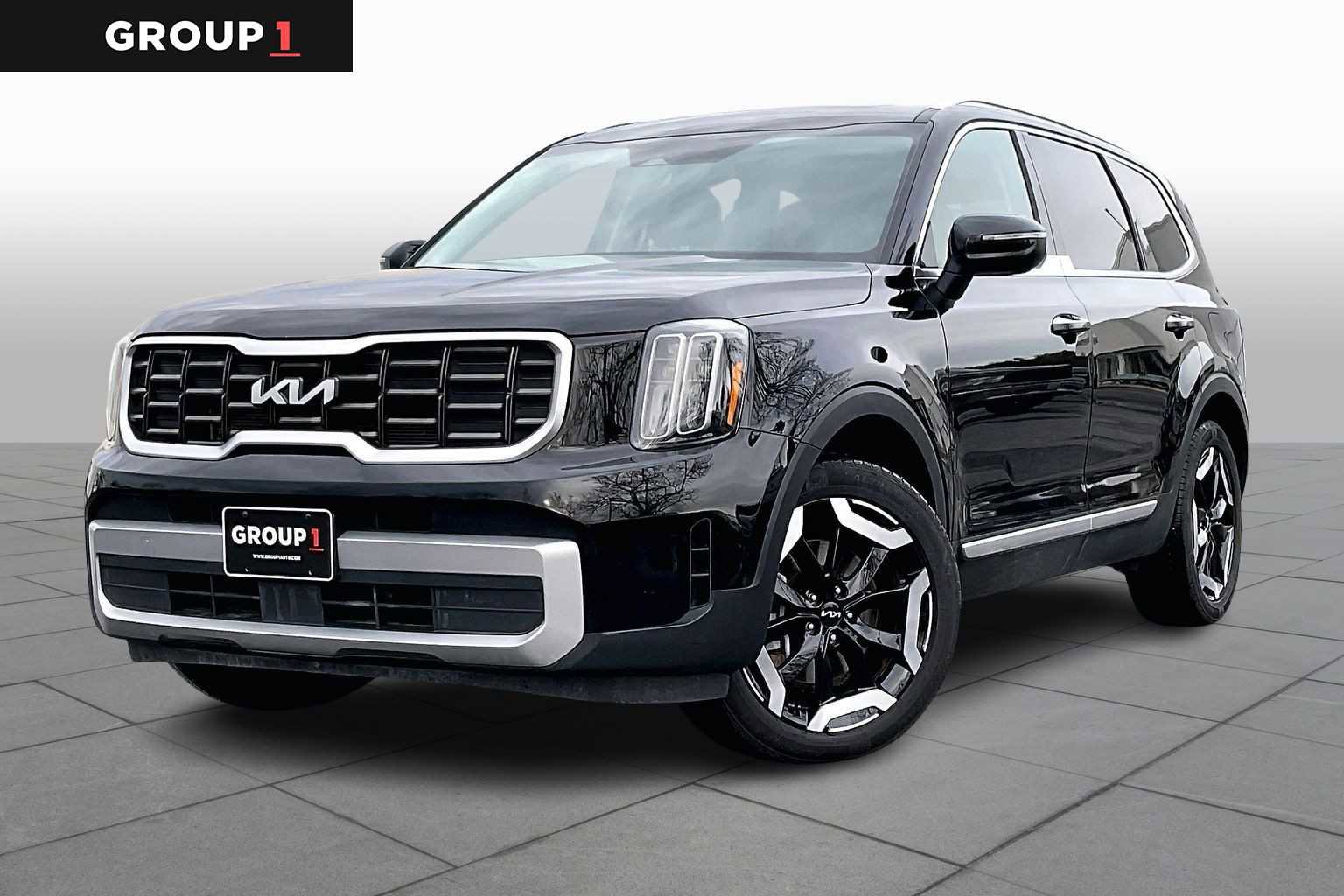 Used 2023 Kia Telluride S w/ S Sunroof Package