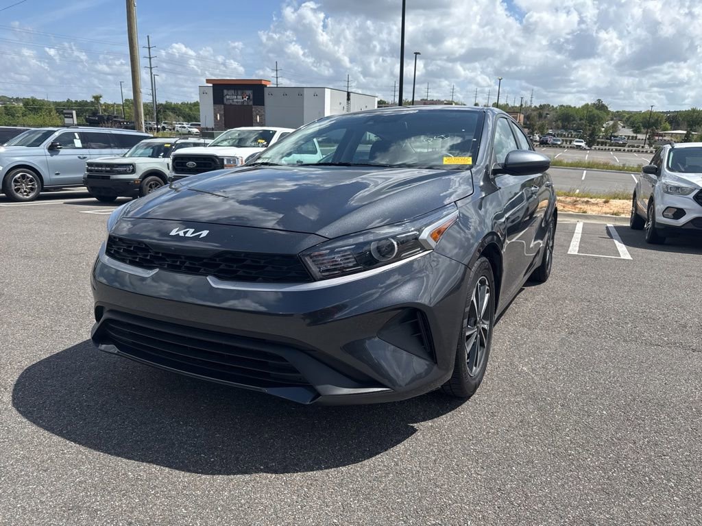 Used 2024 Kia Forte LXS image 5