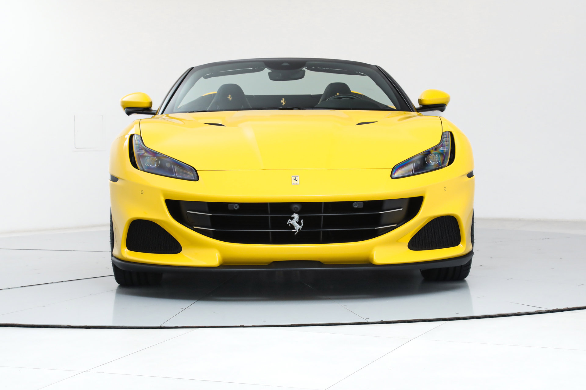 Certified 2023 Ferrari Portofino M image 13
