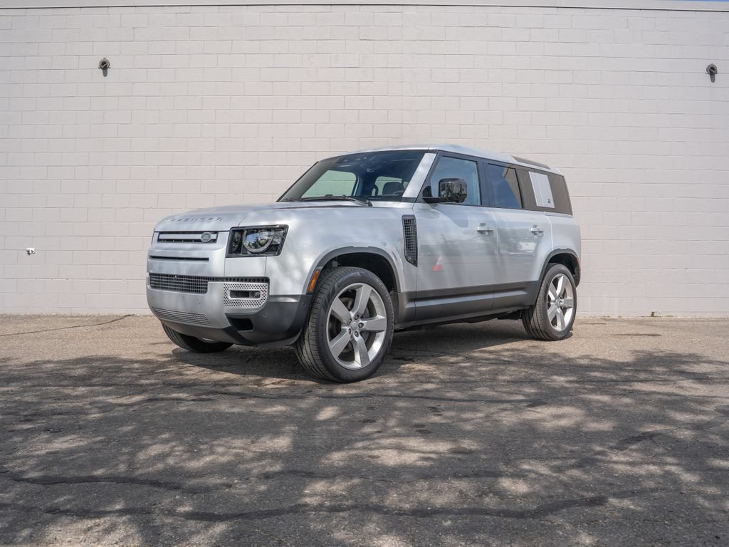 Used 2024 Land Rover Defender 110 SE AWD/4WD image 1