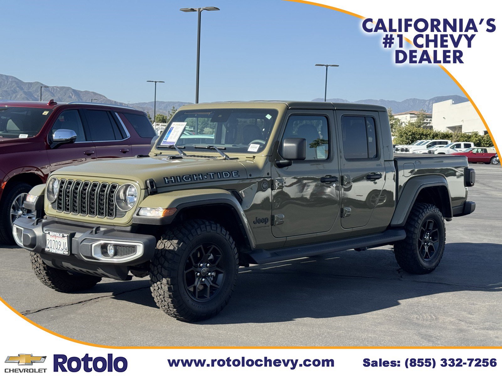 Used 2025 Jeep Gladiator Sport AWD/4WD image 3