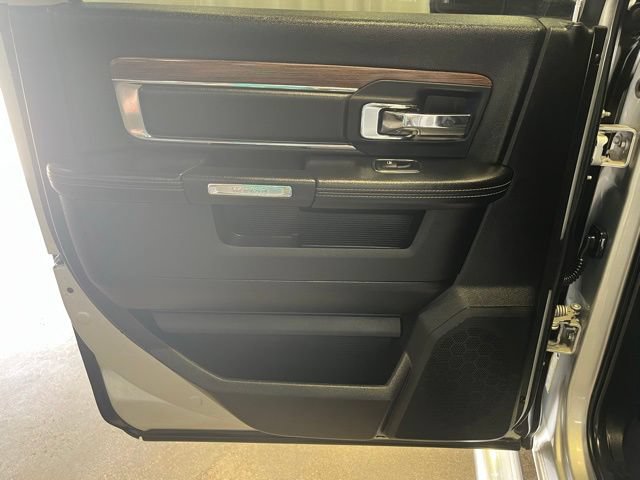 Used 2017 RAM 1500 Laramie w/ Convenience Group AWD/4WD image 25