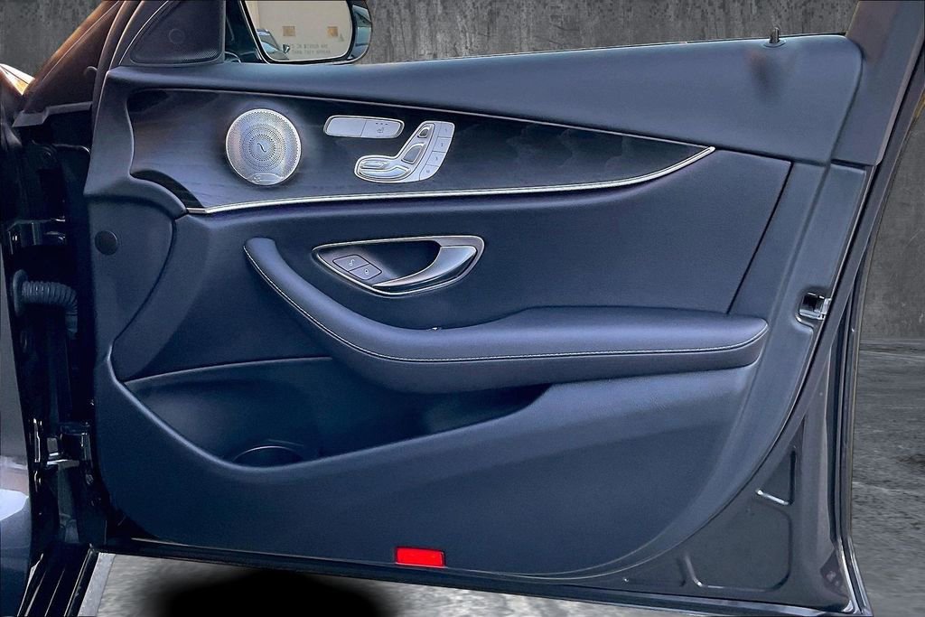 Used 2023 Mercedes-Benz E 350 4MATIC Sedan image 27