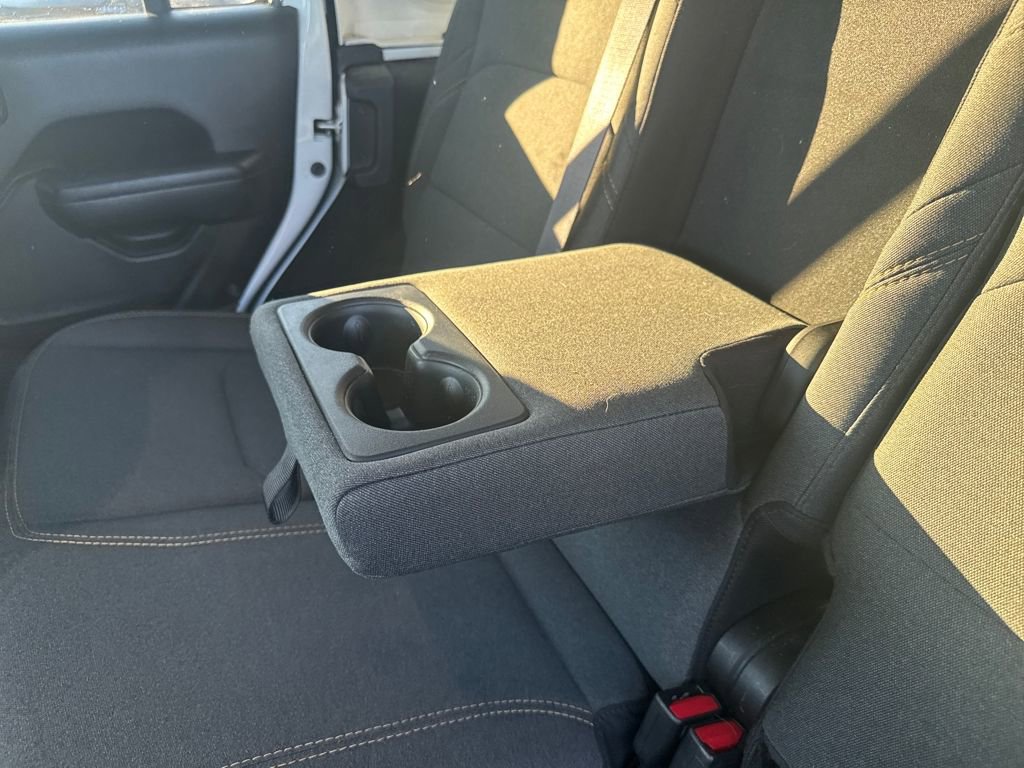 Used 2024 Jeep Wrangler Unlimited image 37