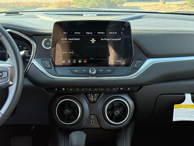 Used 2025 Chevrolet Blazer LT image 14