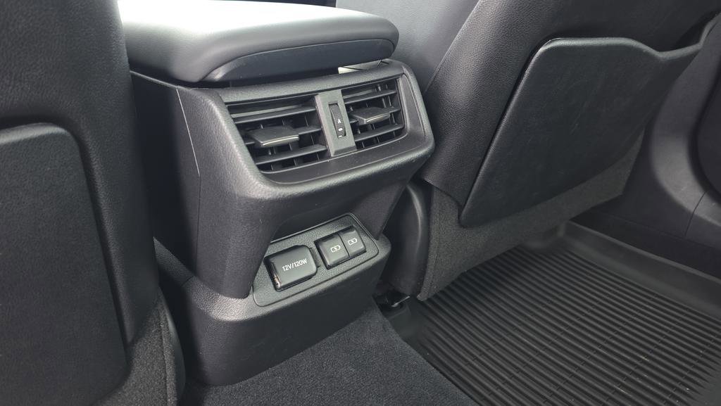 Certified 2023 Lexus ES 350 w/ Premium Package image 17