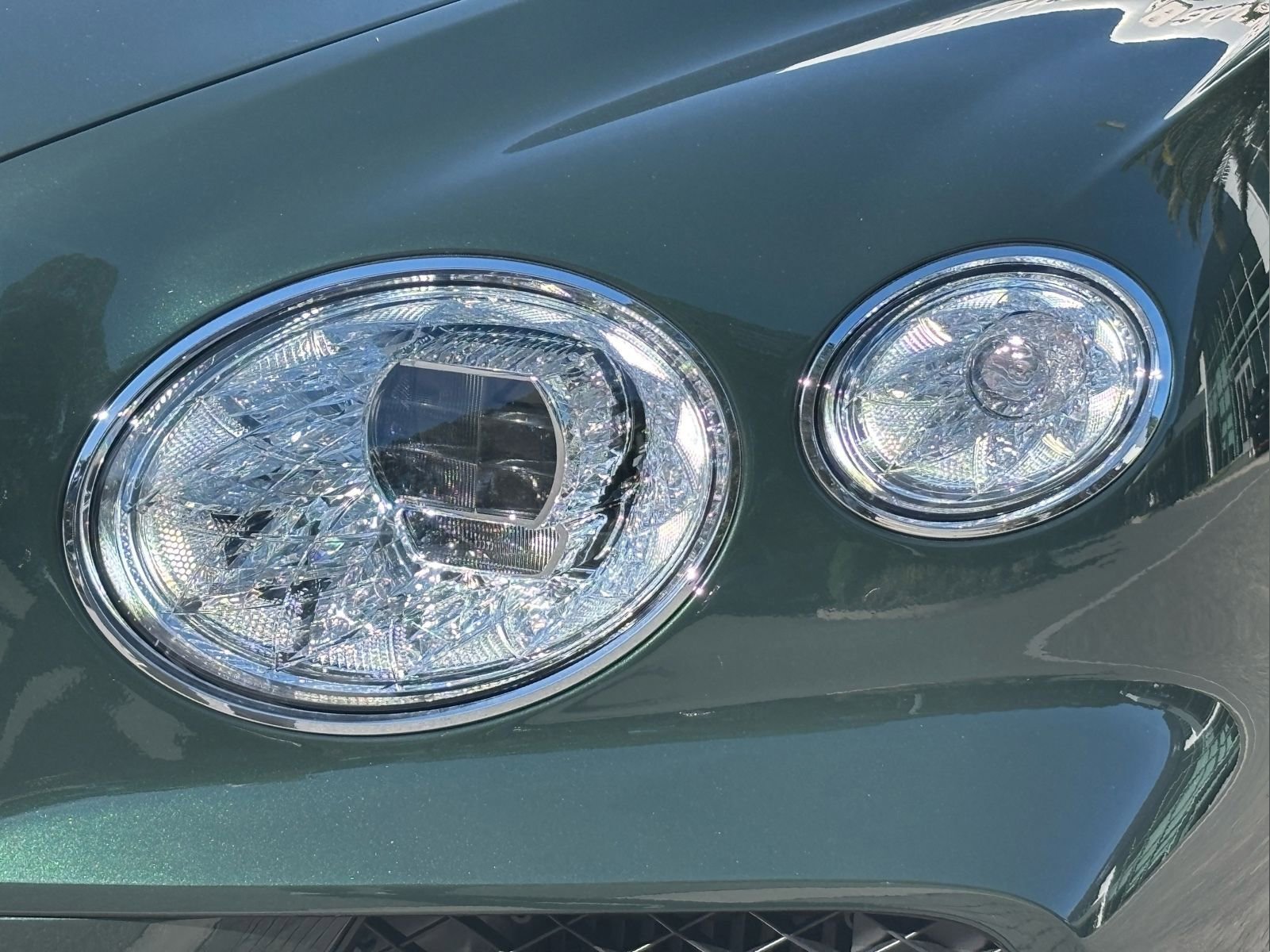 New 2025 Bentley Bentayga Extended Wheelbase image 11