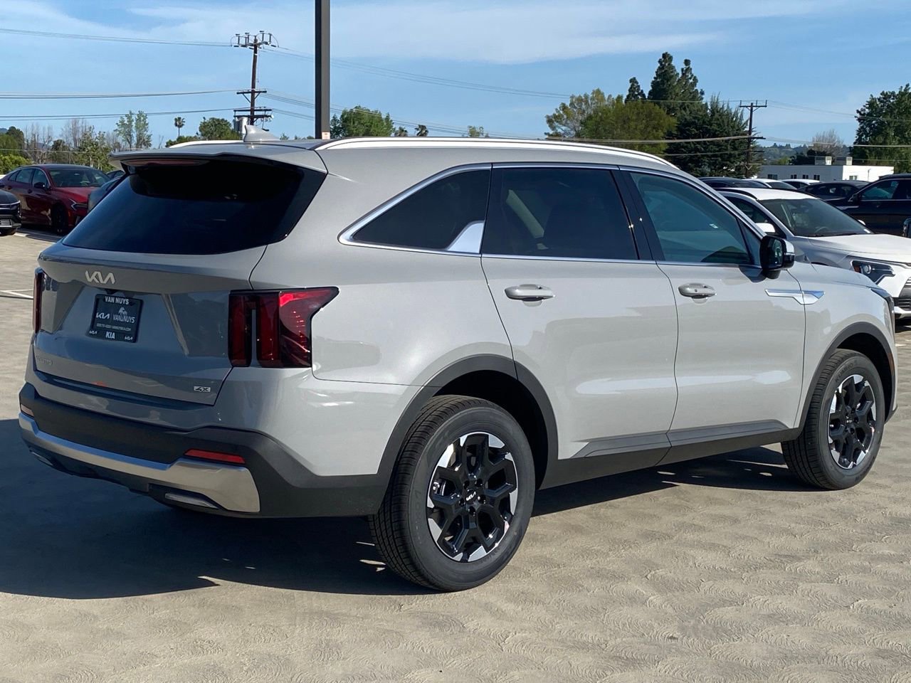 New 2026 Kia Sorento S image 3