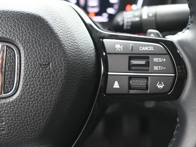 Used 2023 Honda Accord Touring image 2