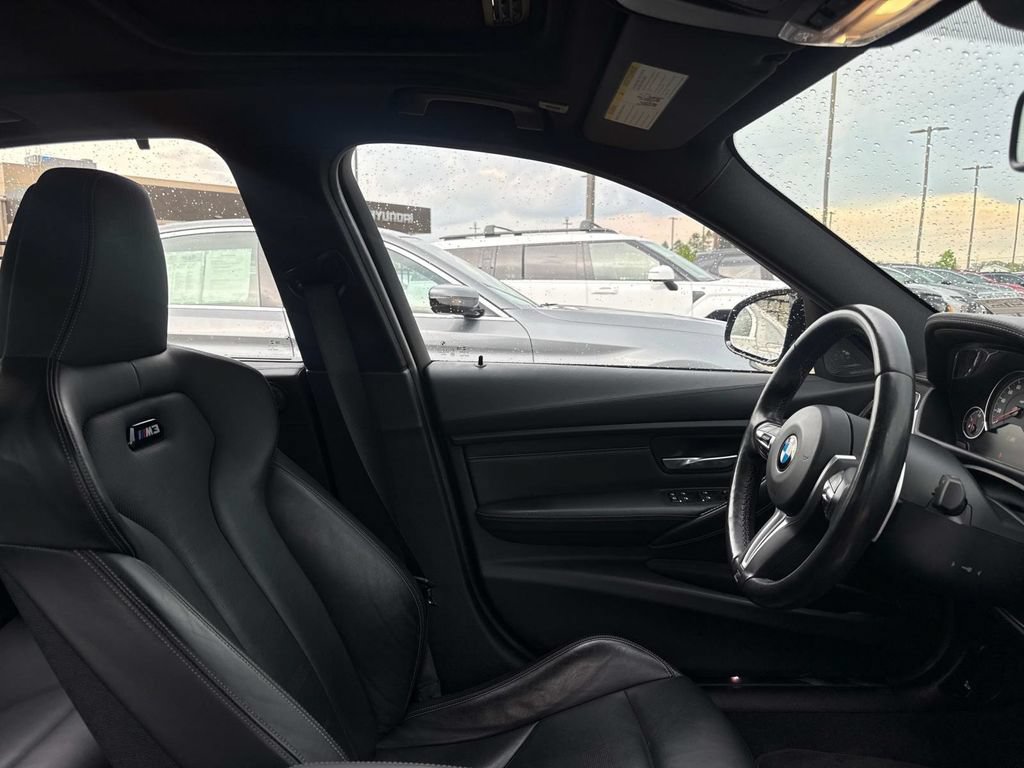 Used 2018 BMW M3 RWD image 12