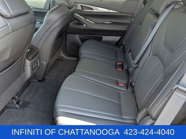 Certified 2026 INFINITI QX60 Luxe w/ Cargo Package FWD image 24