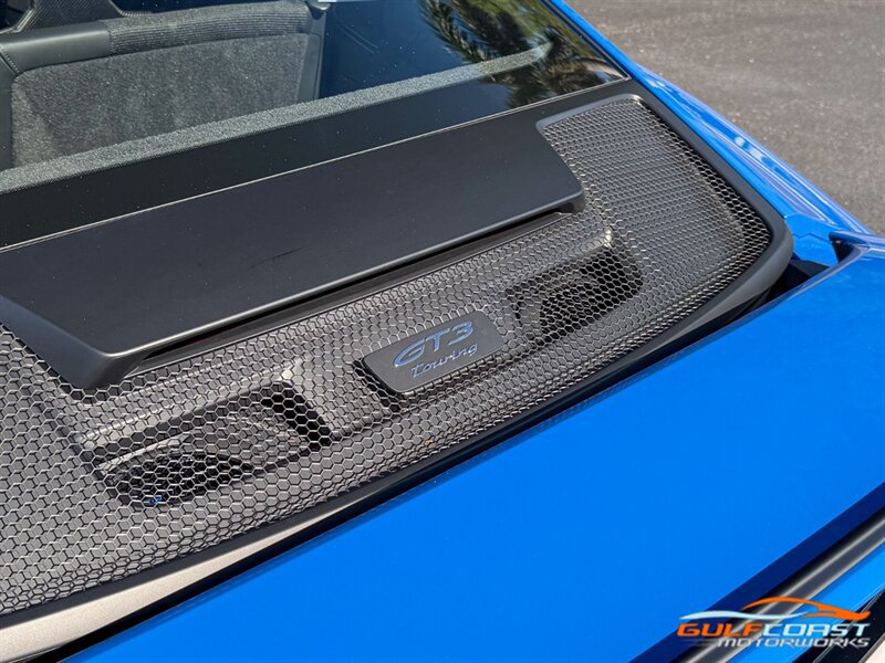 Used 2025 Porsche 911 GT3 RWD image 56