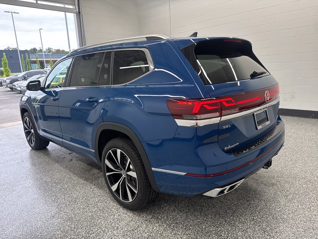 New 2026 Volkswagen Atlas SEL Premium R-Line image 2